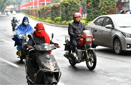 雨夾雪，冷冷冷