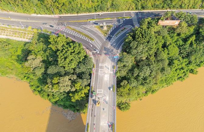 西江大橋主河橋全封閉圍蔽施工