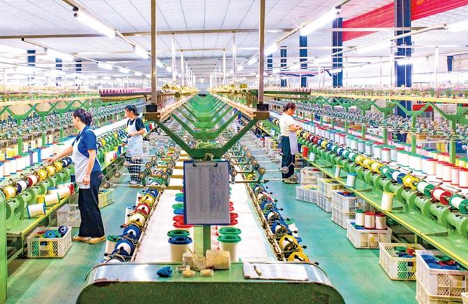 送崗位穩就業促發展